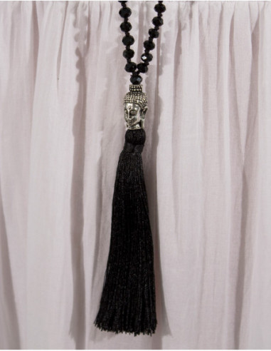 Long necklace of pearls and Buddha head