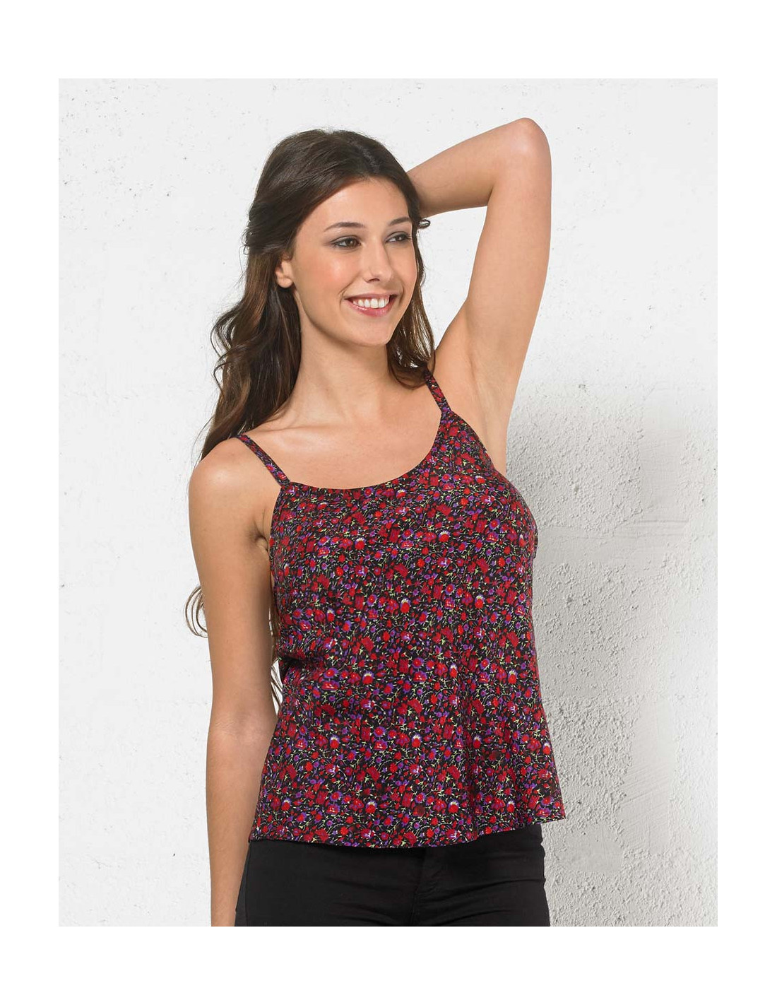 Straightcut tank top with romantic flowers