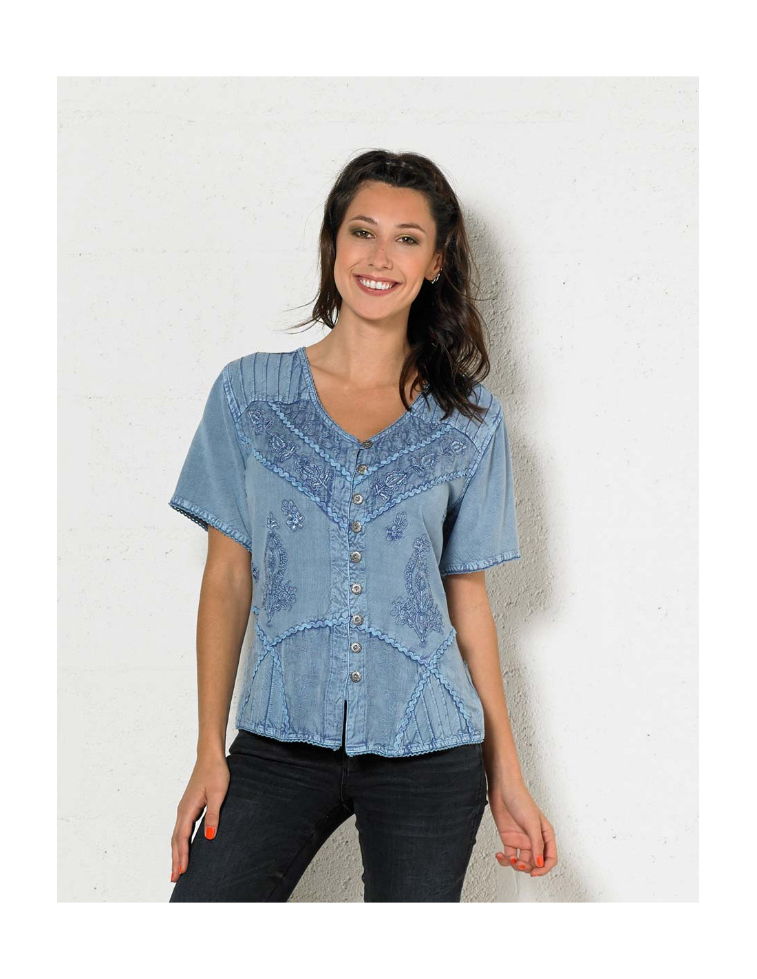 Short sleeve viscose blouse