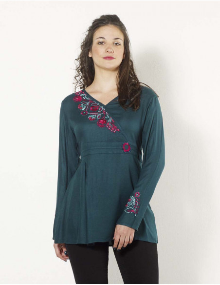 Blouse brodée à  manches longues