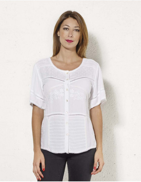 Chemisier manches courtes broderies ton sur ton