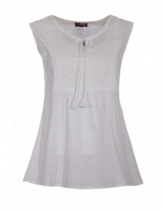 Top blanc coton brodé et ajouré 2