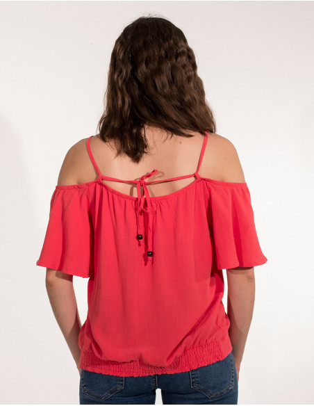 Bare shoulders casual top