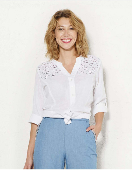 Chemisier blanc pour femme avec broderies et look hippie chic