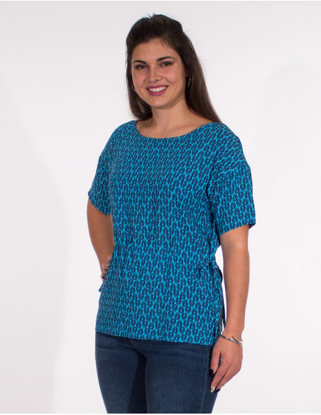 Printed blouse with short sleeves