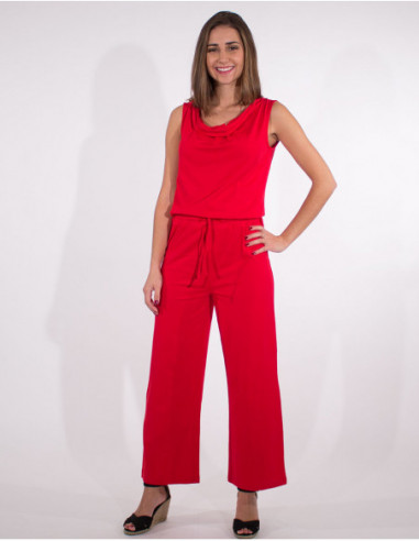 Combi-pantalon rouge élégant pour femme coupe droite