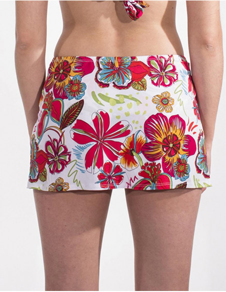 Bathing skirt with flower patterns