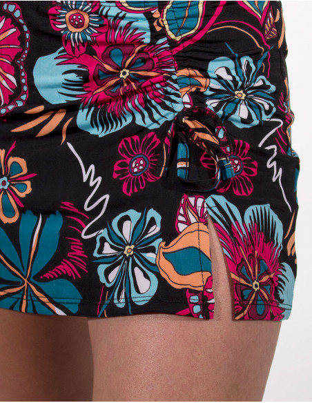 Bathing skirt with flower patterns