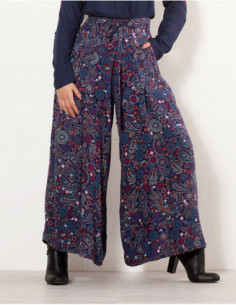 Chic and wide Indian...