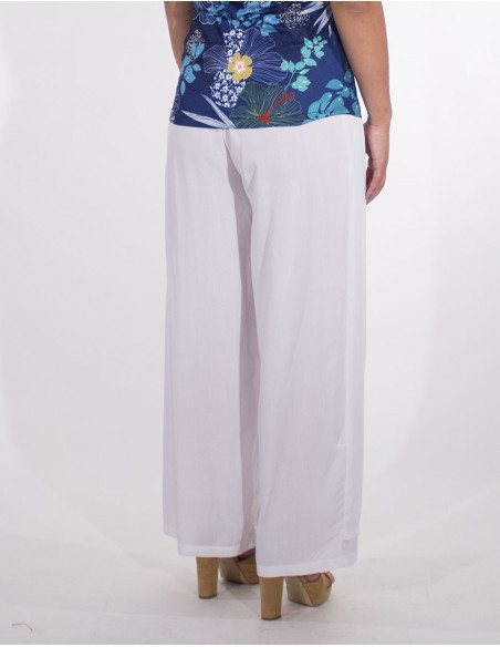 Pantalon 3/4 blanc pour femme avec coupe large effet paréo