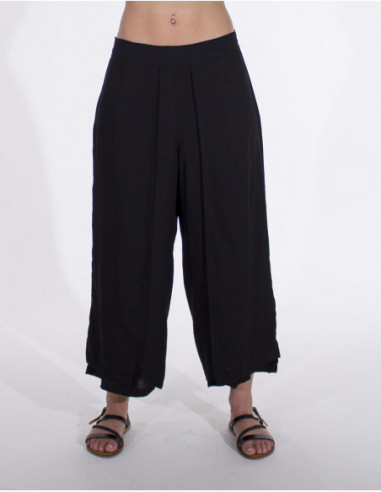Pantalon femme pour l'été uni noir coupe tendance large et évasée