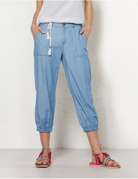 Pantacourt effet jean avec ceinture pompon