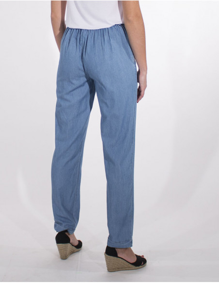 Pantalon femme d'été uni bleu jean avec poches avant et coupe droite