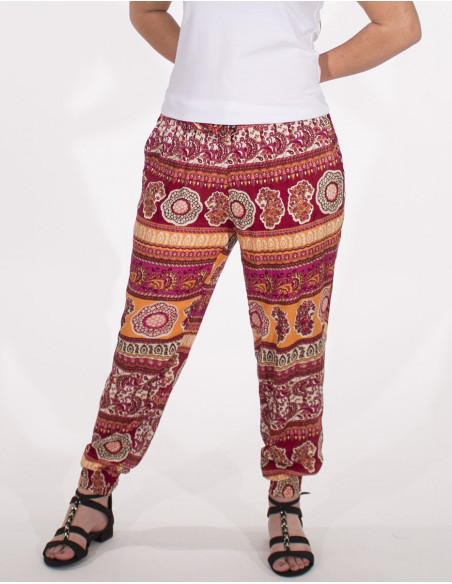 Lightweight, casual print trousers