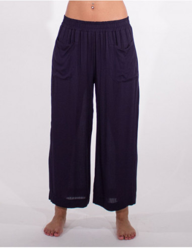 Pantacourt uni bleu marine coupe large pour femme avec poches