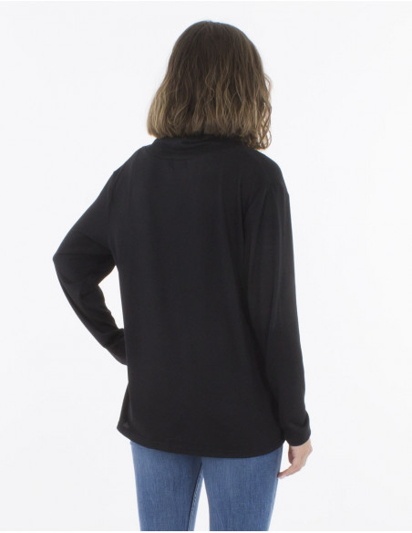 Pull ample et large pour l'automne avec col tombant uni noir