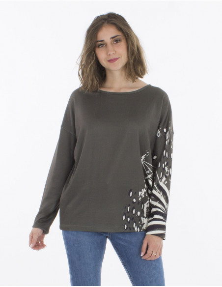 Lightweight jumper with original pattern