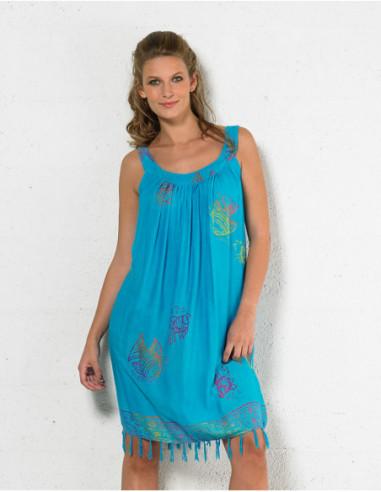 Robe de plage baba cool avec franges imprimé tie and dye turquoise avec motifs ethniques