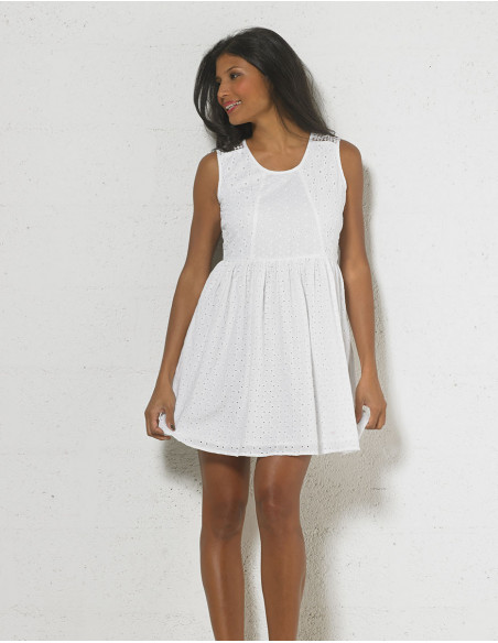 Robe courte broderie anglaise doublée