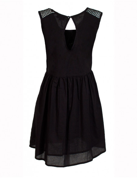 Cotton plain dress with embroideries