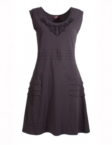 Robe sans manches originale avec surpiqures et tribal
