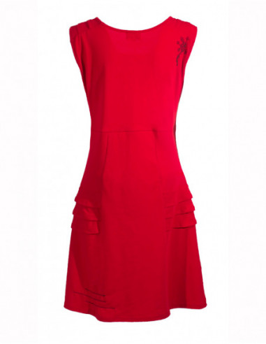 Dos de robe sans manches originale avec surpiqures et tribal rouge