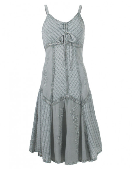 Robe brodée à bretelles fines