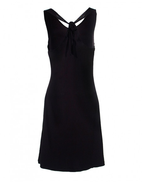 Dos de robe légère d'été colorée à nouer dans le dos noire