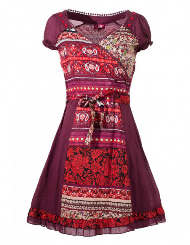 Robe courte très originale avec motifs indiens colorés rouge