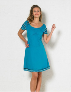 Robe courte originale en viscose avec broderies