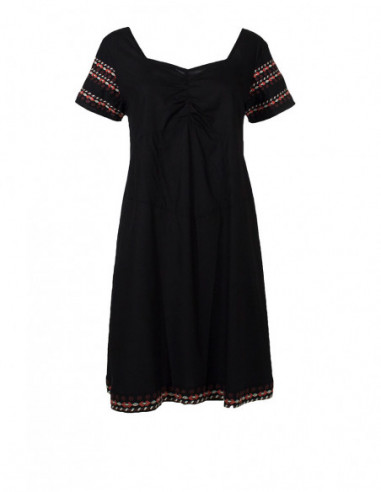 Robe courte originale en viscose avec broderies noire