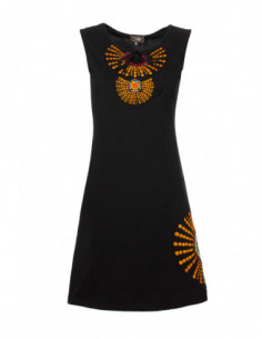 Robe colorée et brodée 2