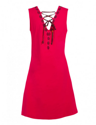 Look robe ethnique originale unie avec lacets dans le dos