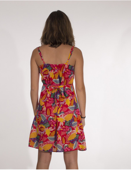Robe courte a fines bretelles d ete motif tropical multicolore