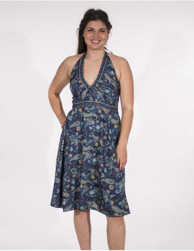 Robe courte chic et élégante dos nu
