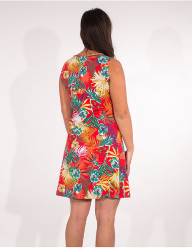 V-neck sleeveless short dress