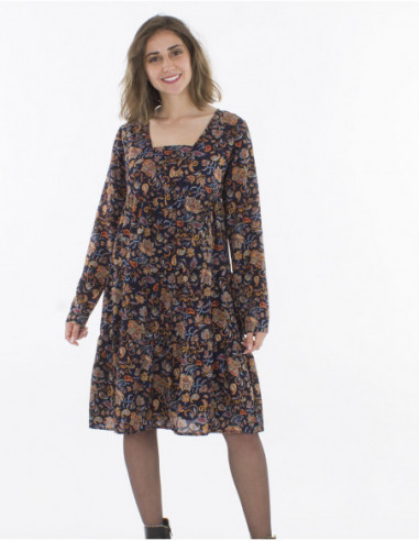 Robe ample et confortable pour l'hiver style boho chic à fleurs bleu marine