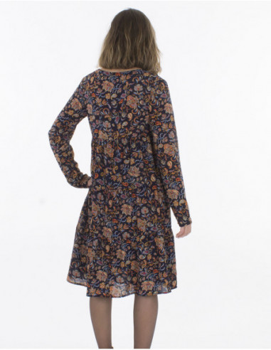 Robe courte fluide et large à motif bohème chic fleuri bleu marine