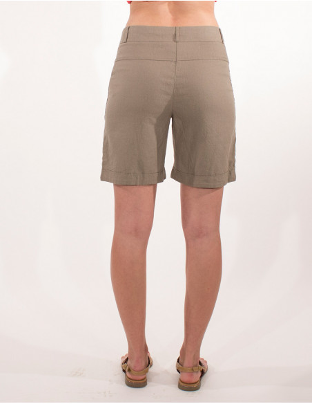 bermuda chic et tendance taupe