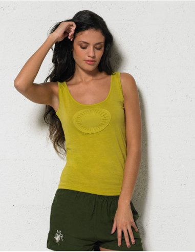 Plain cotton tank top with round yoke on the chest