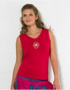 Plain cotton tank top with crossed stitching on the chest