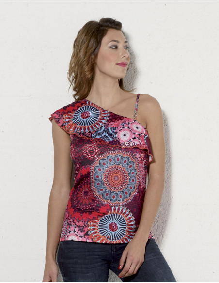 Asymmetrical top with a ruffle