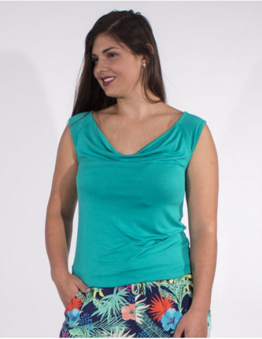 Top original fluide en viscose col bénitier pétrole