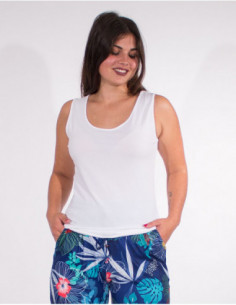 Basic summer tank top for women in plain cotton