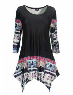 Chic and colorful woman