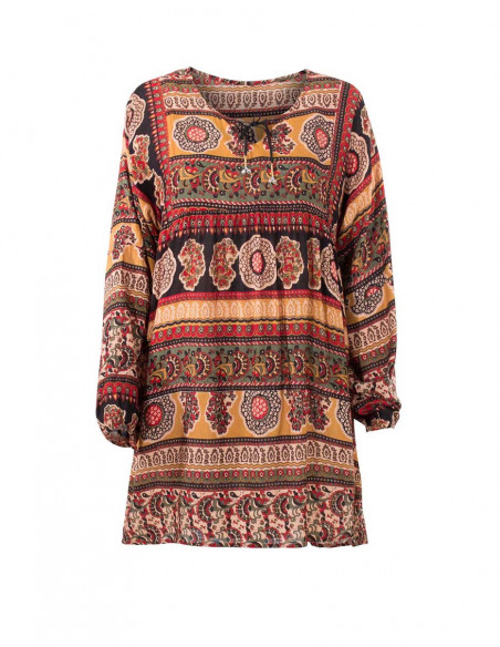Large blouse with ethnic motifs