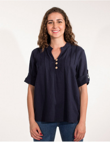 Basic tunic with short sleeves and pleats on the chest plain black