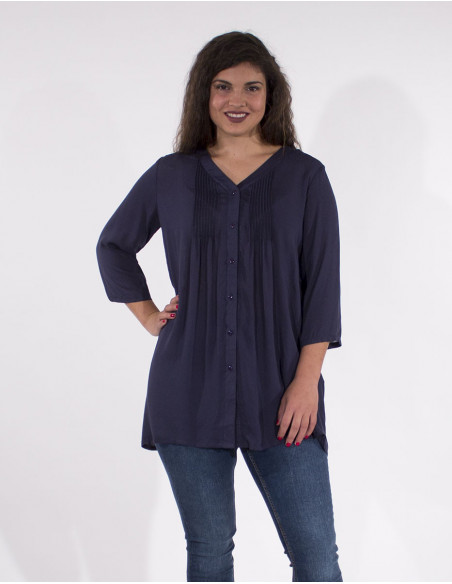 Long plain tunic with 3/4 sleeves and v-