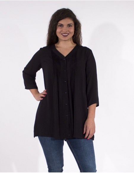 Long plain tunic with 3/4 sleeves and v-