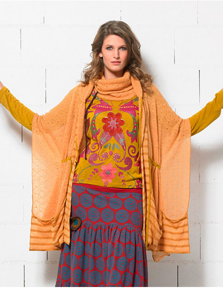 KNITTED 64% ACRYLIC 36% POLYESTER JACKET